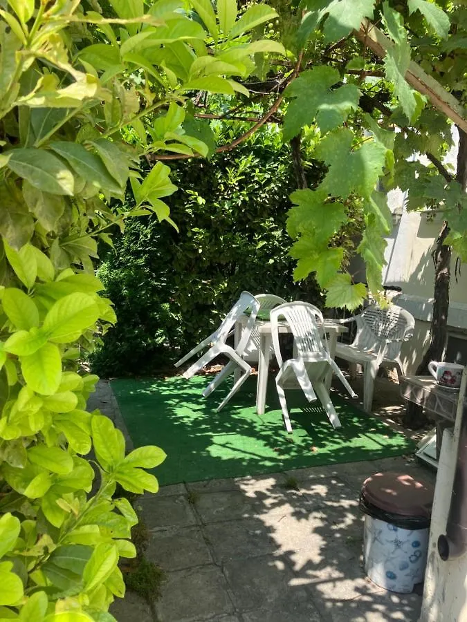 Hostel Rayska Yabalka Varna Bulgarie