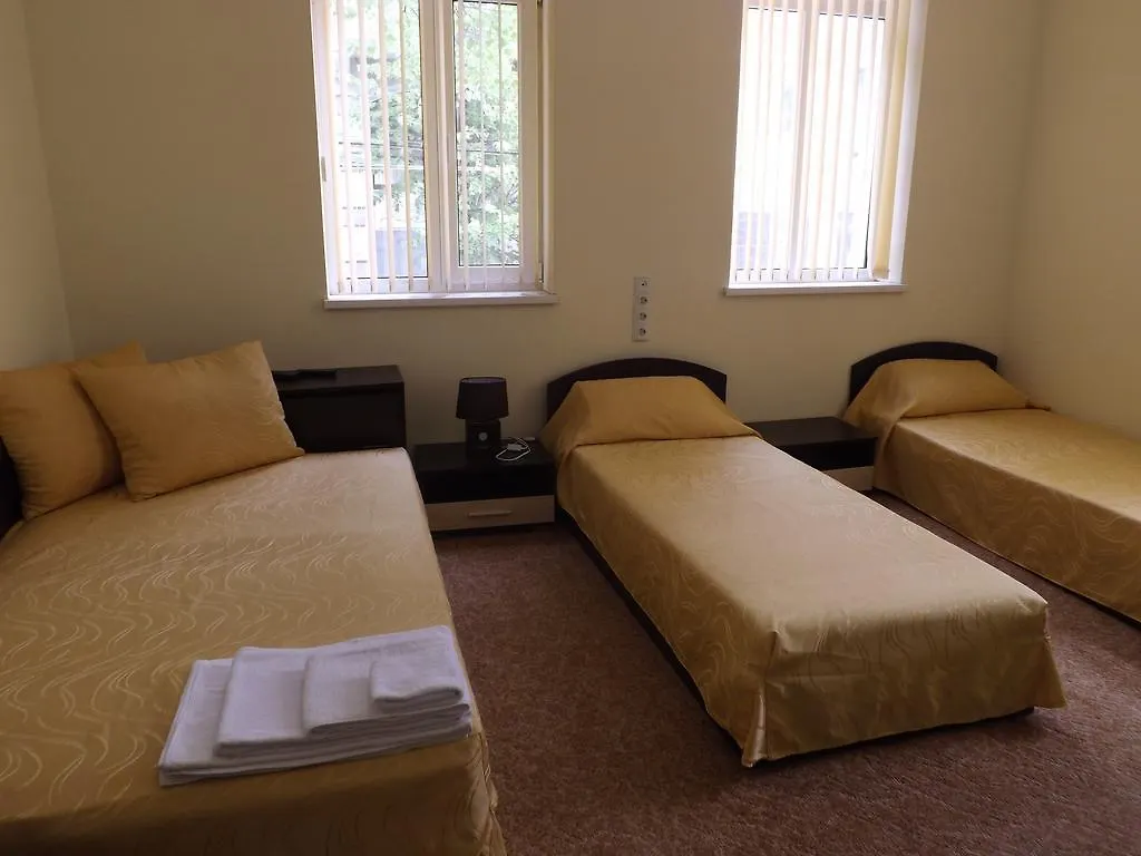 Hostel Rayska Yabalka ヴァルナ