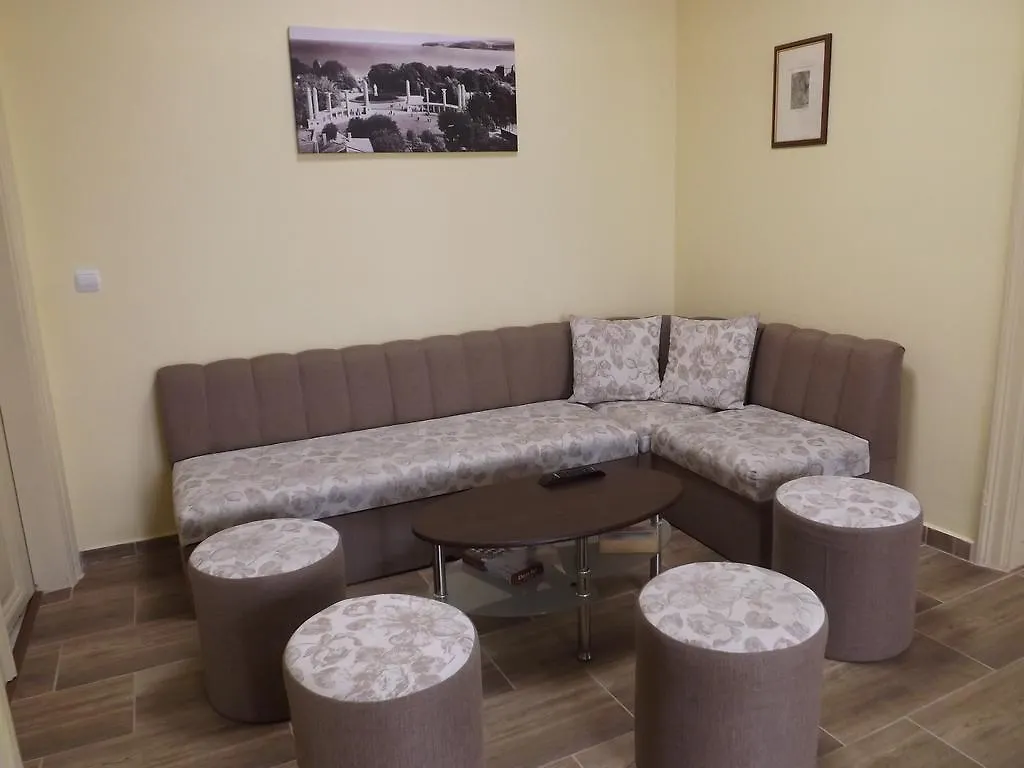 Hostel Rayska Yabalka Varna